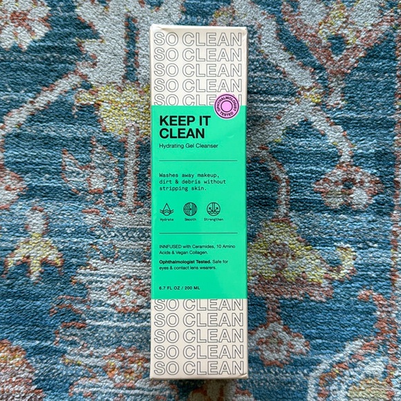Inn Beauty Project Keep It Clean
Hydrating Gel Cleanser - Picture 1 of 5